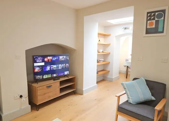 Richmond Terrace Studio
